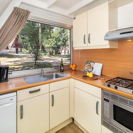 Restyled Bungalow With Dishwasher, In Natural Surroundings Mierlo Bagian luar foto