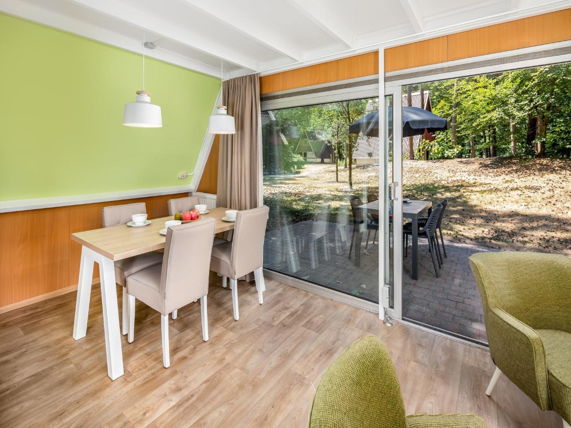 Restyled Bungalow With Dishwasher, In Natural Surroundings Mierlo Bagian luar foto