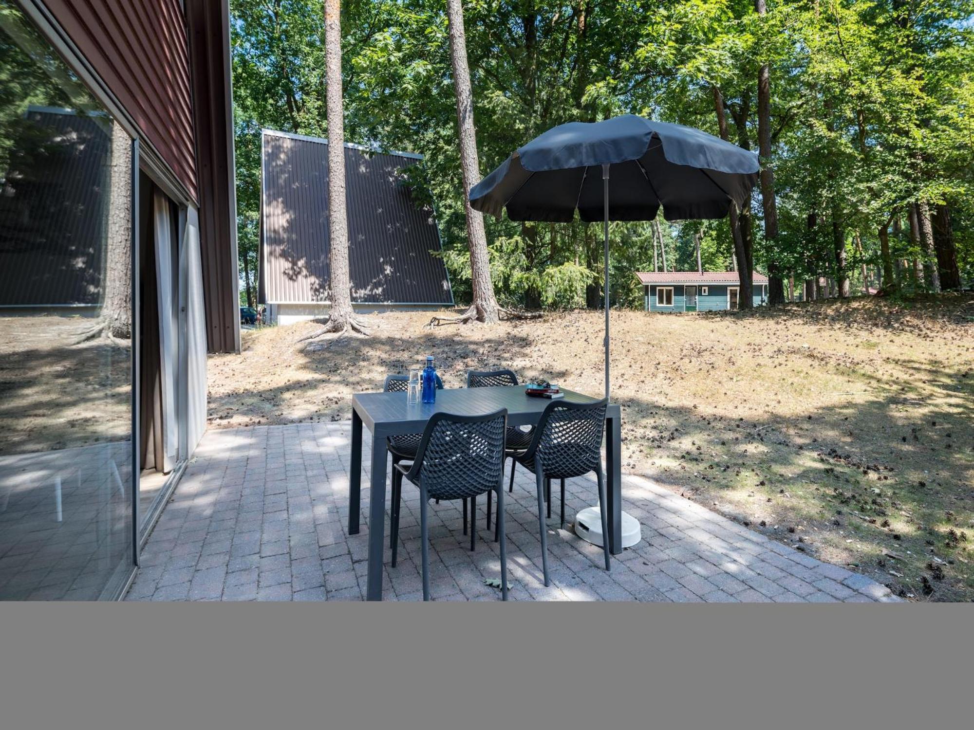 Restyled Bungalow With Dishwasher, In Natural Surroundings Mierlo Bagian luar foto